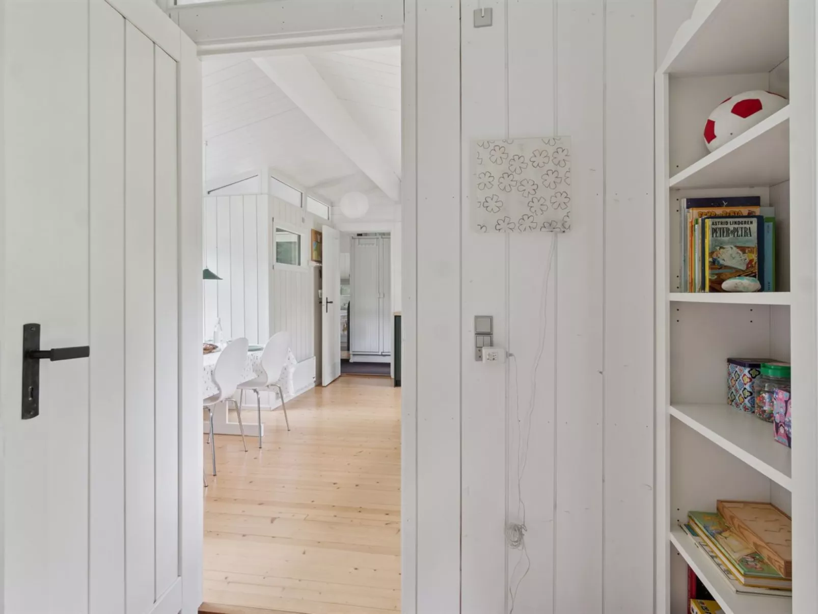 "Sylvana" -  from the sea - Inside