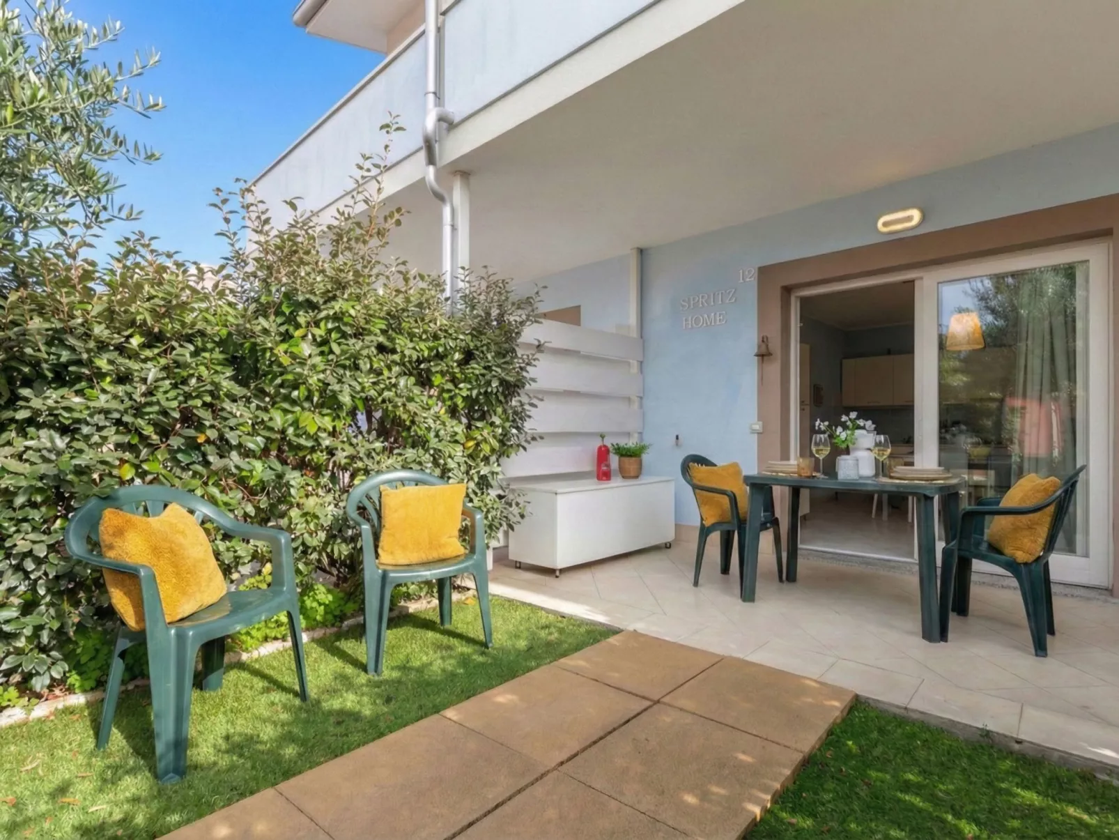 Spritz Home - Outside