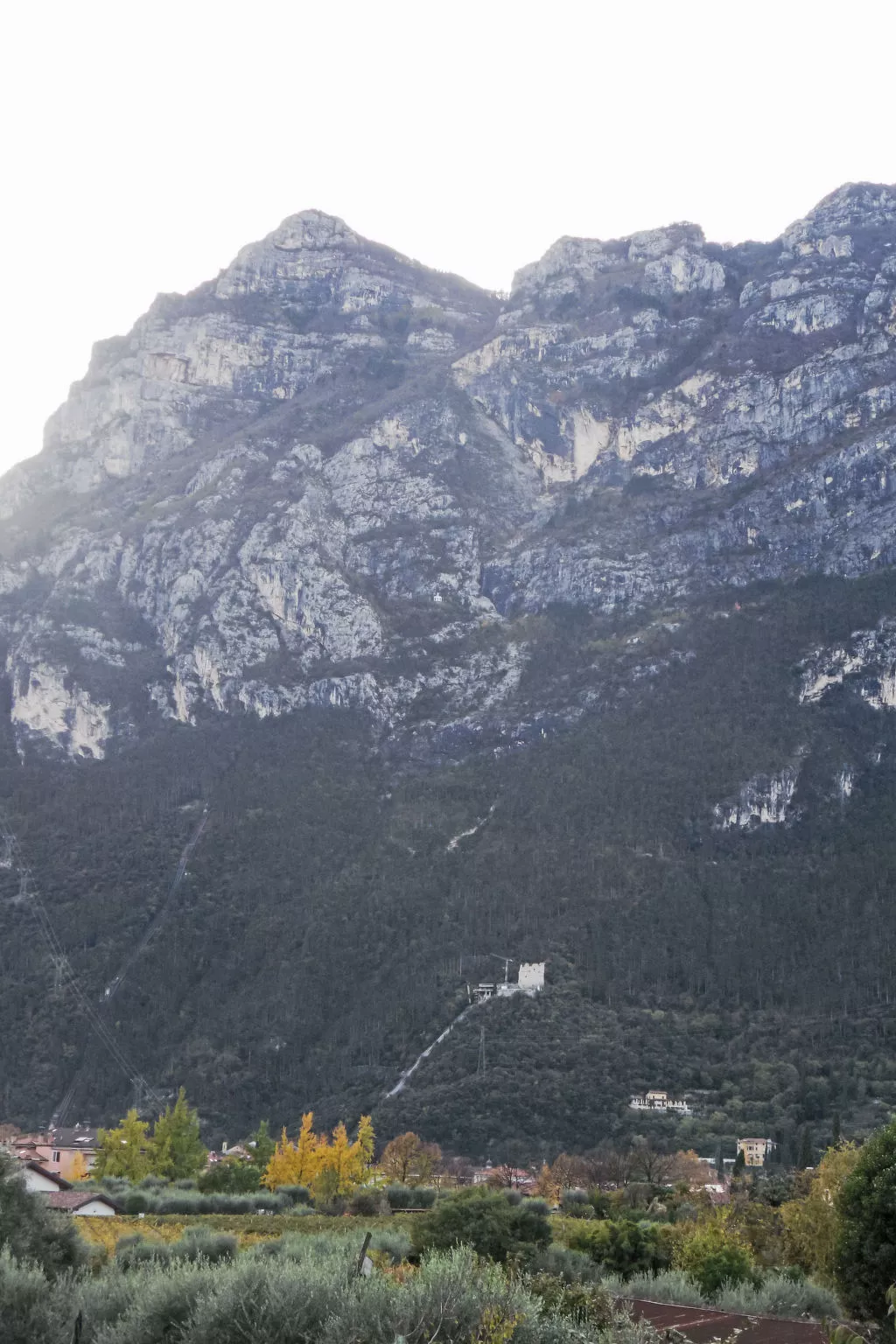 Villa im Grünen in Riva del Garda mit Terrasse - Outside