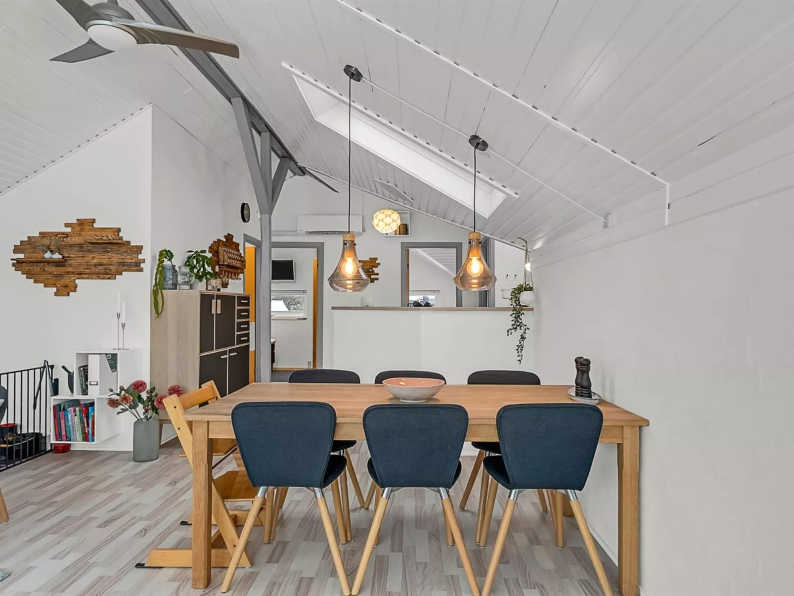 "Hielm" - 490m from the sea - Inside