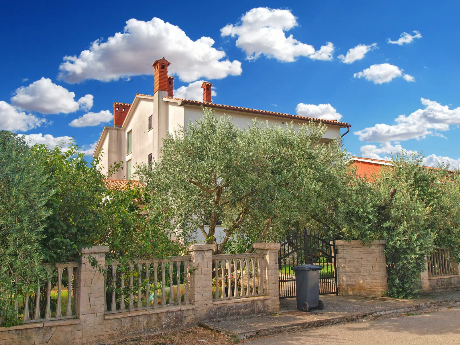 Apartment 442 - Image-tags.info