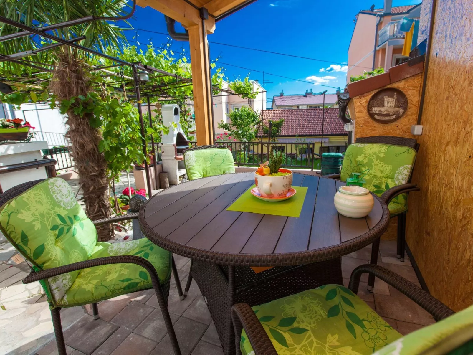 BORNA / HR-07256-01 - Image-tags.info