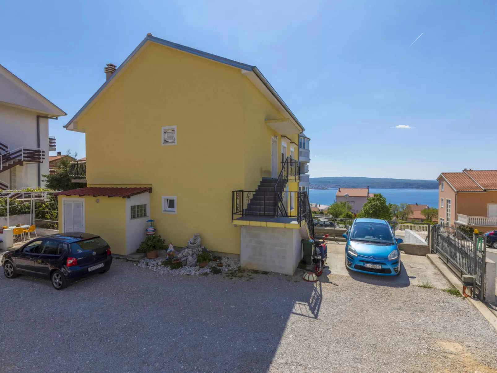 LUKA rozi 1 / HR-10238-01 - Draußen