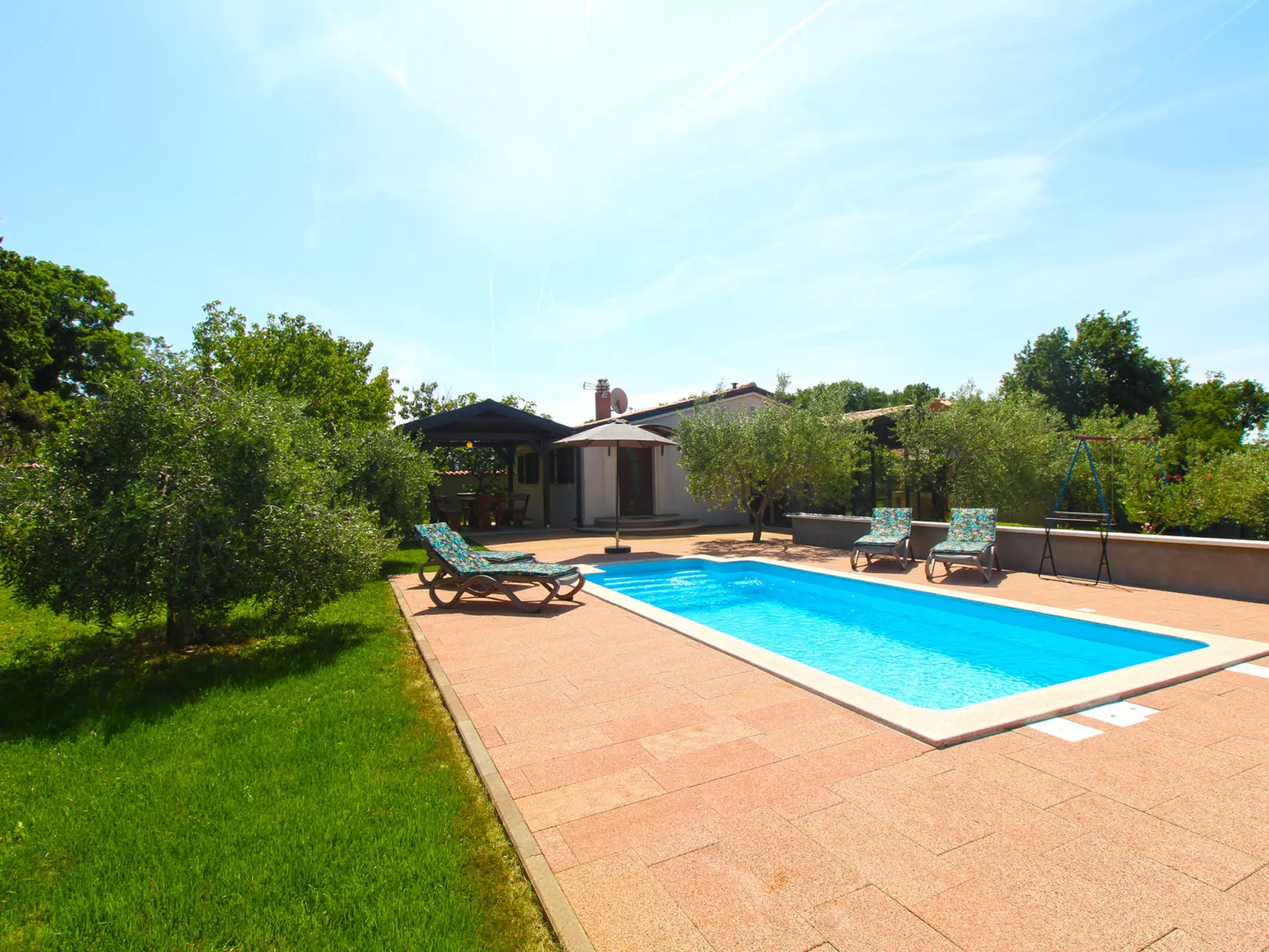 House 1319 - Image-tags.info