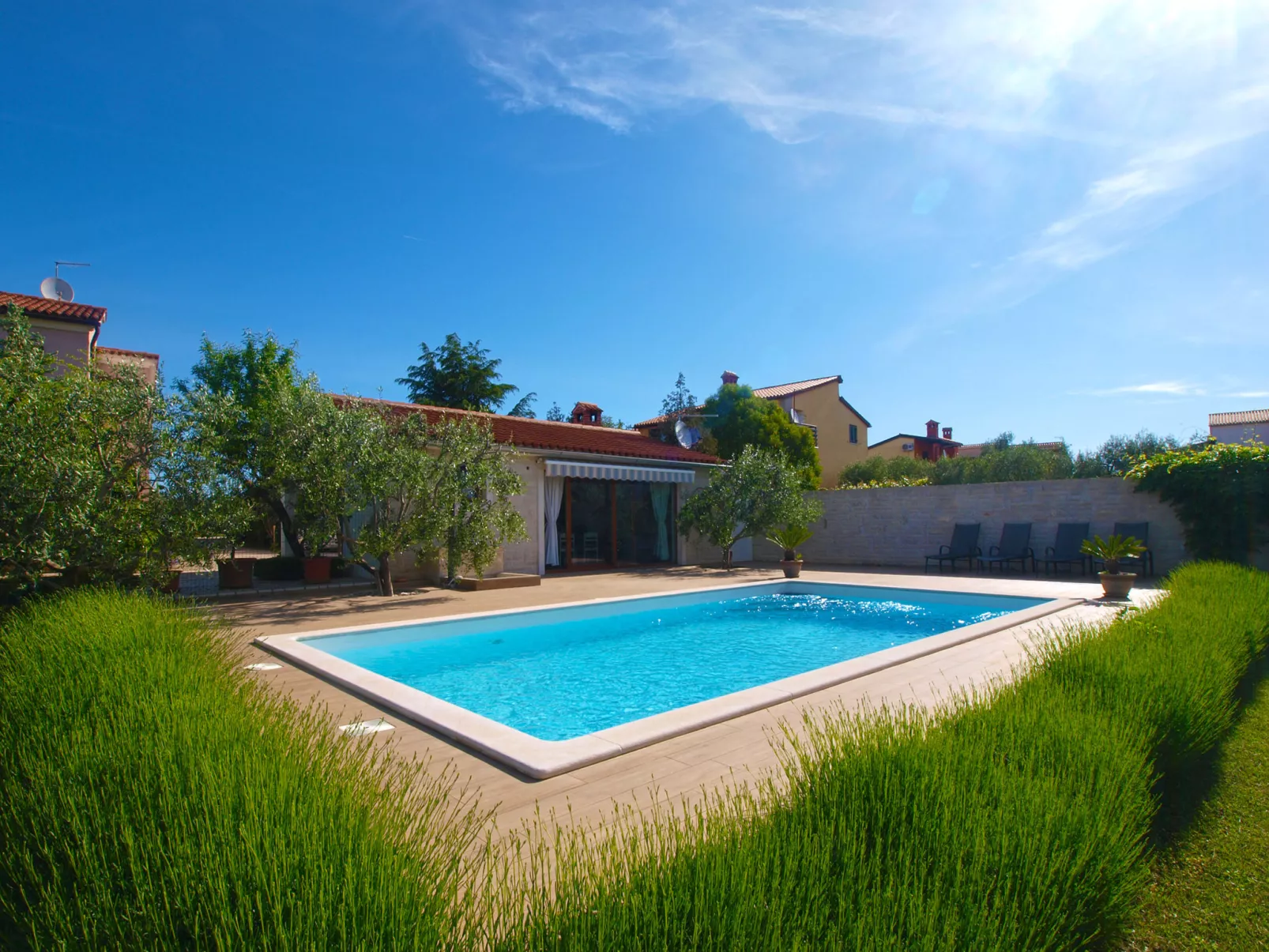 House 2206 - Image-tags.info