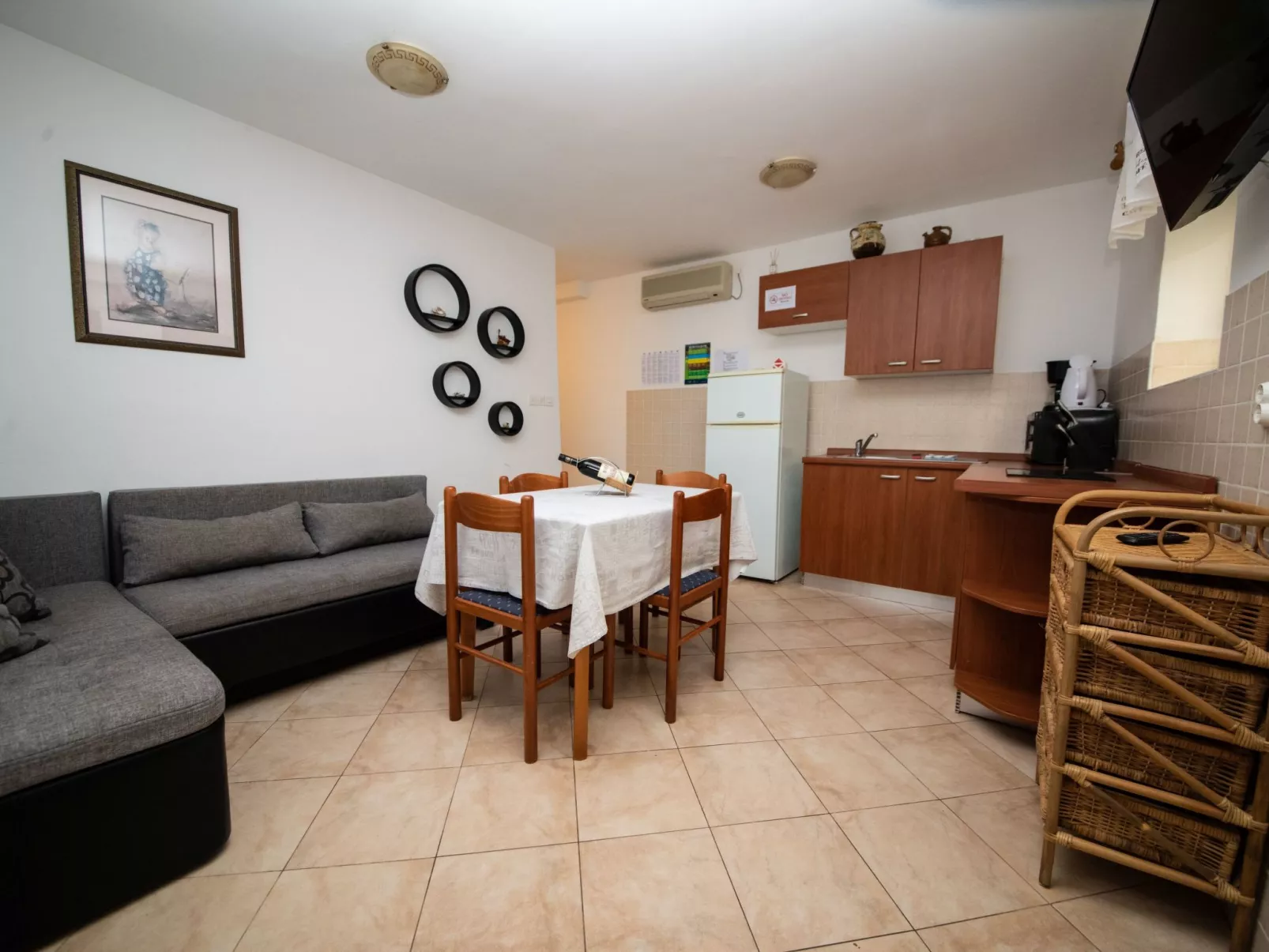 Apartment Karina - 2 - Image-tags.info