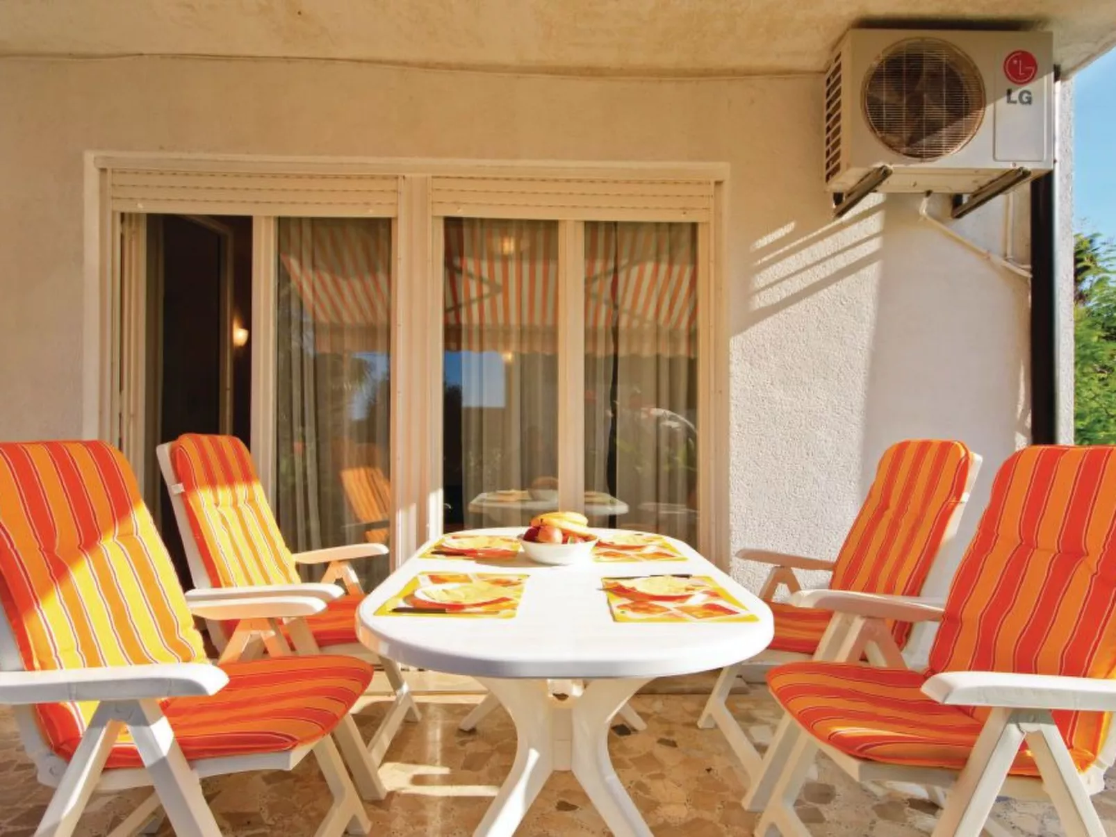 Apartment 812 - Outside