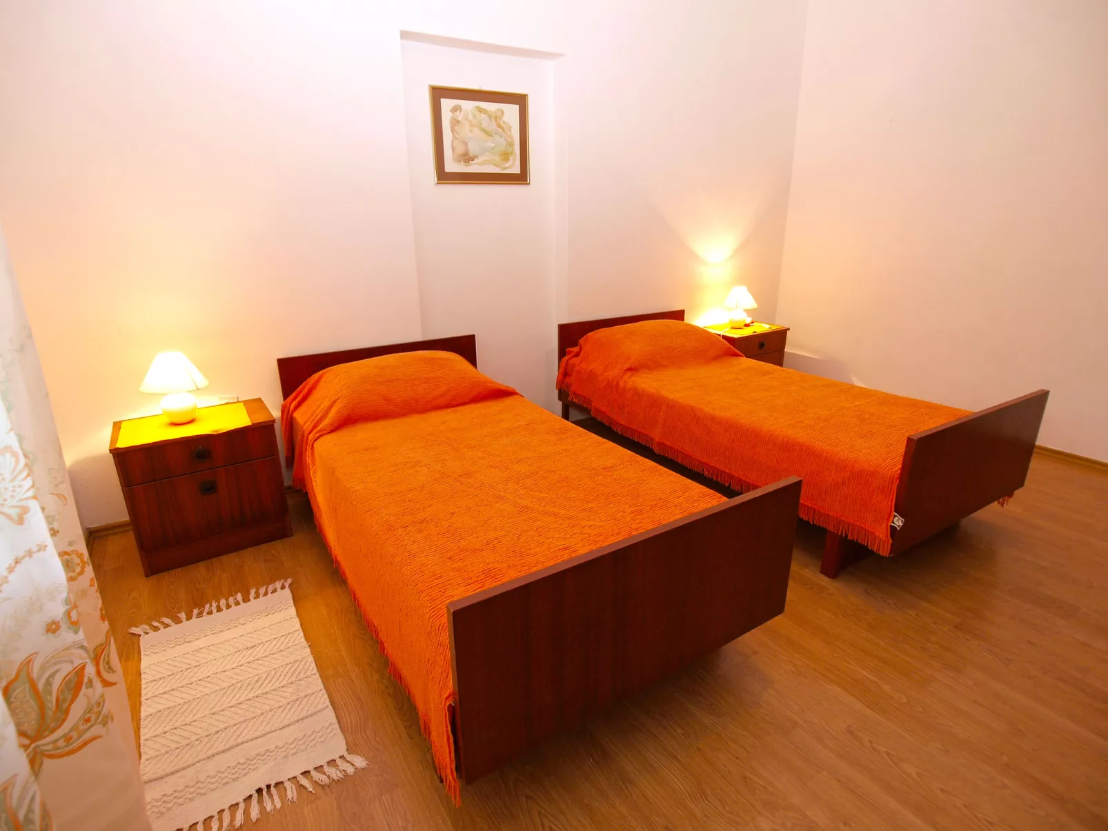 Apartment 977 - Image-tags.info