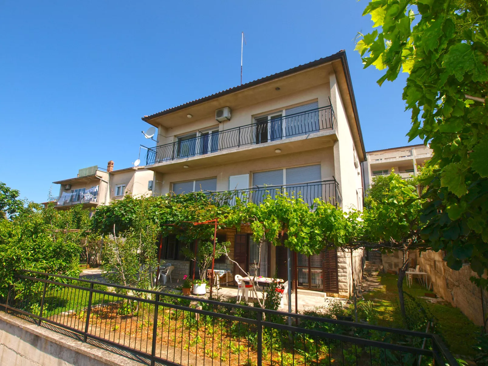 Apartment 1828 - Image-tags.info