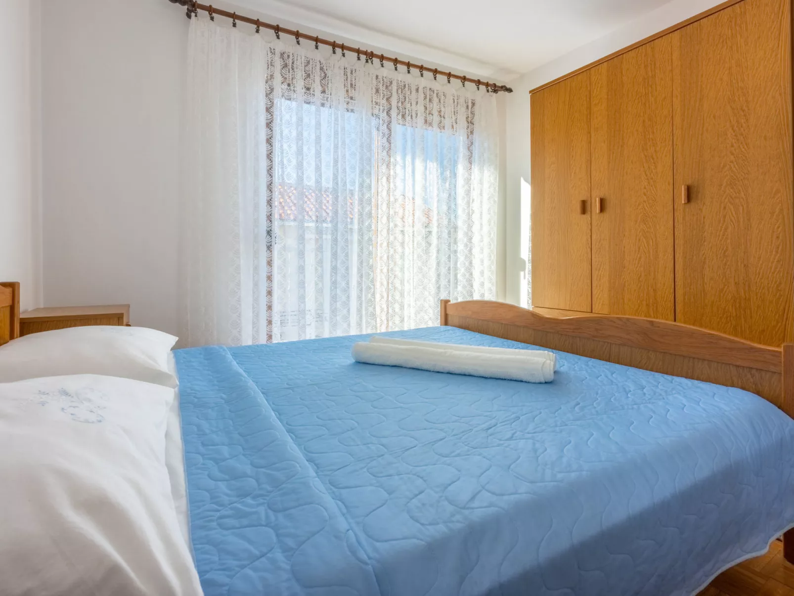 TOMIC A MAZURANICA 1 / HR-09435-01 - Inside