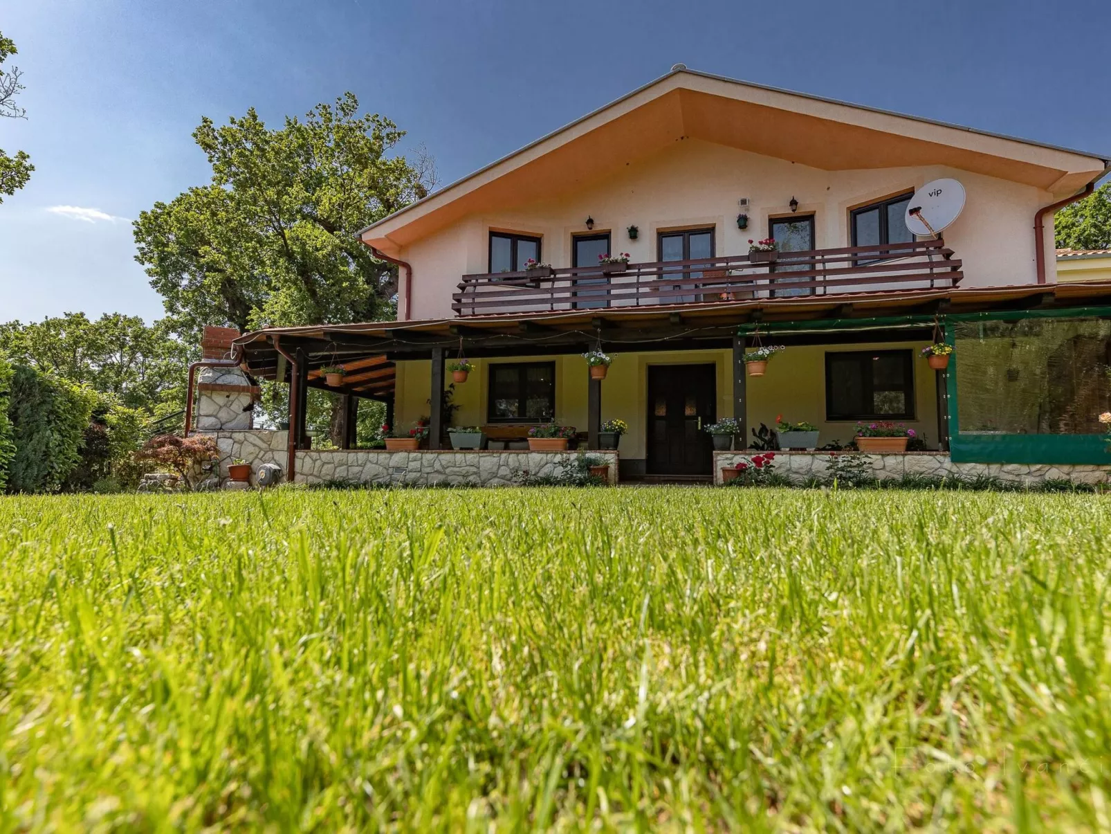 Ilaria / HR-11140-01 - Outside