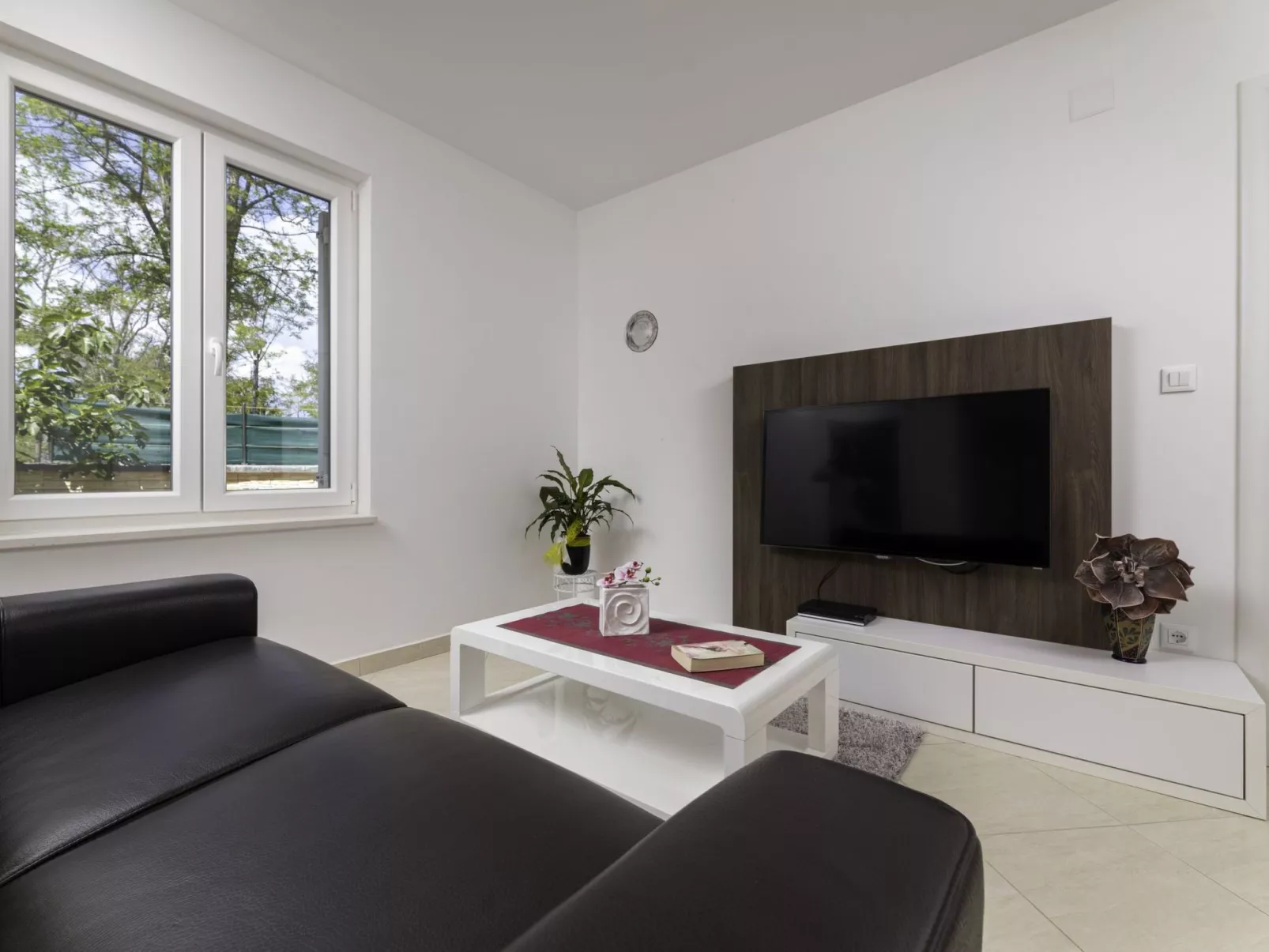 Apartment Seafront Maris - 2 - Image-tags.info