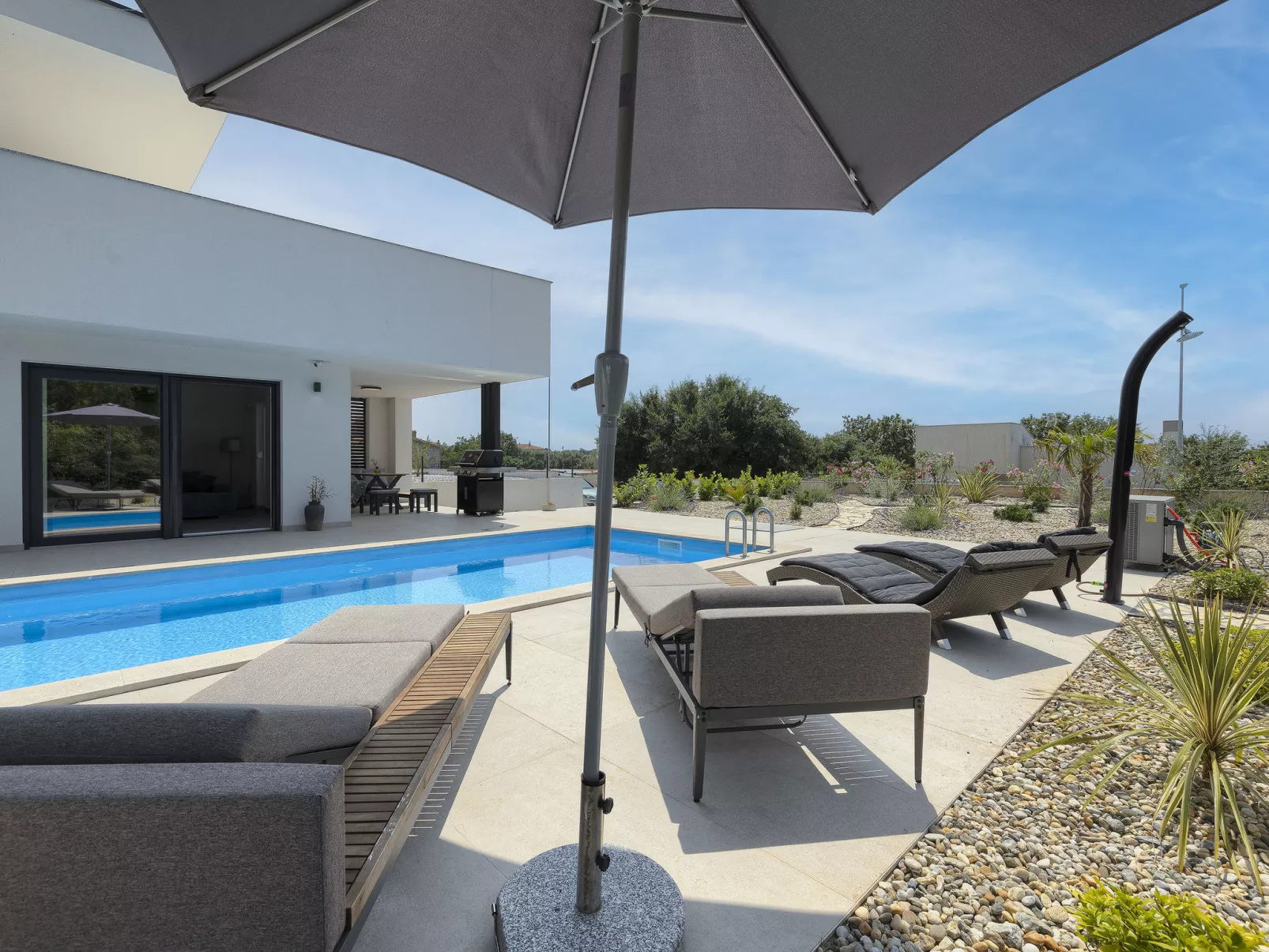 Villa Mayla - Dehors