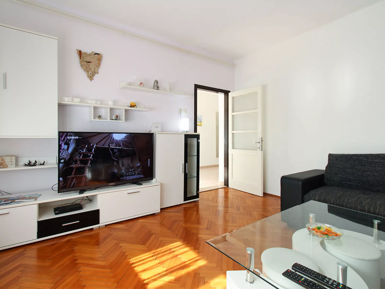 Apartment 2411 - Image-tags.info