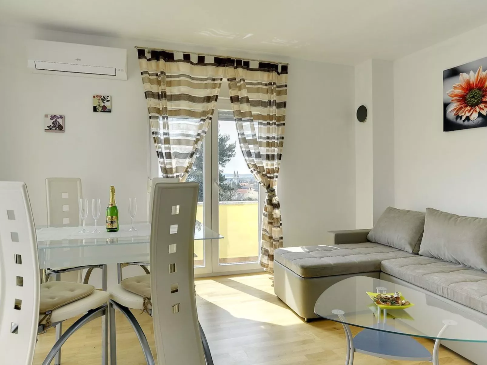 House Robert - Dedans