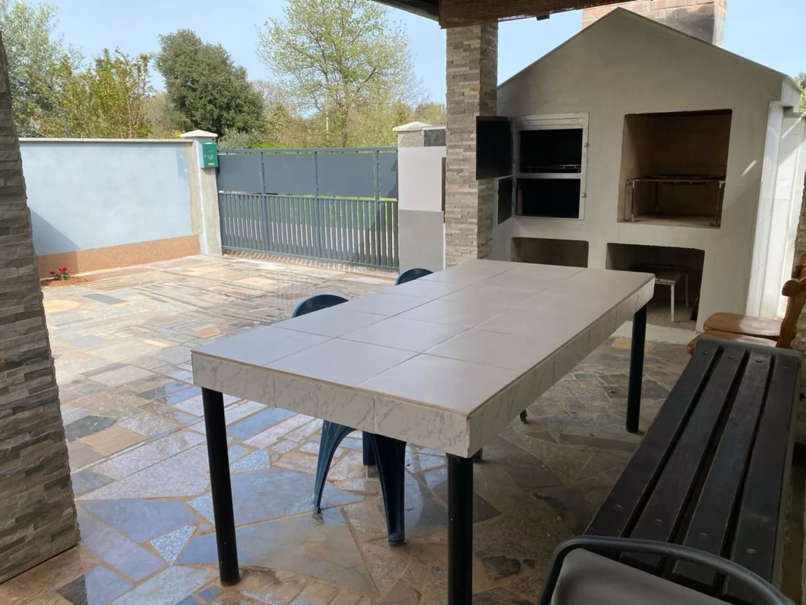 Casa Orangina - Draußen