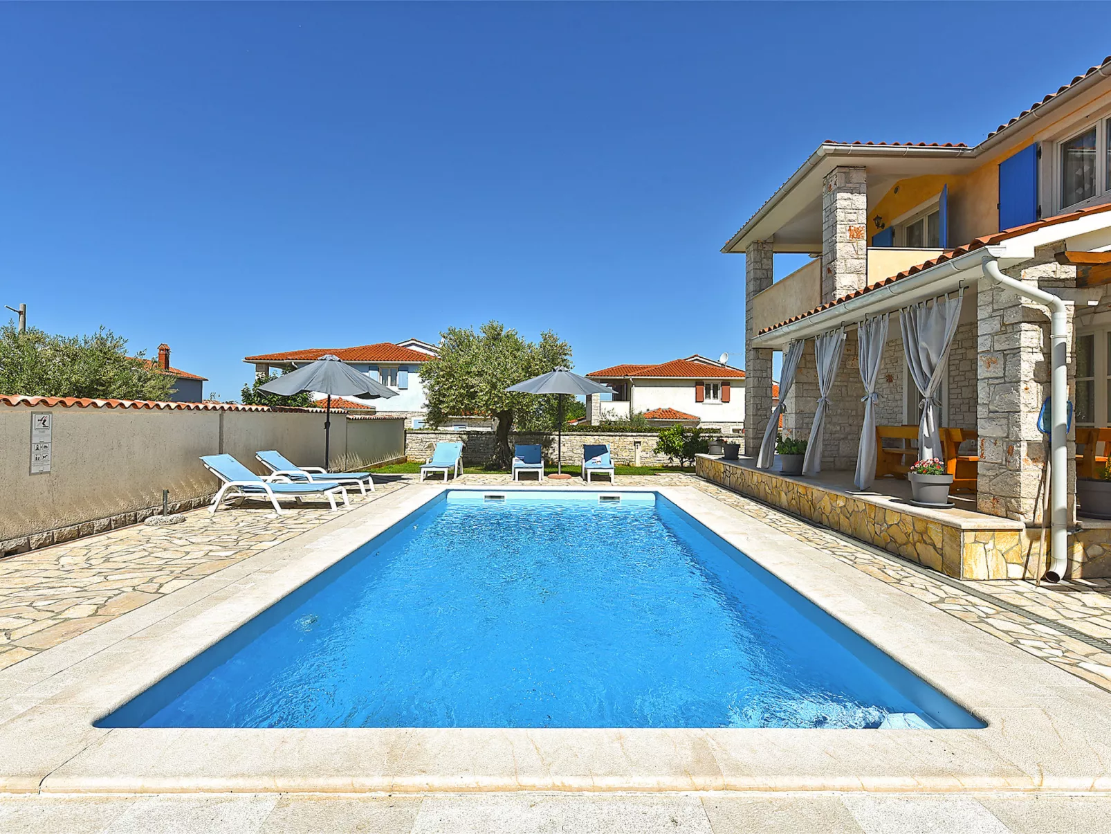 House 2326 - Image-tags.info