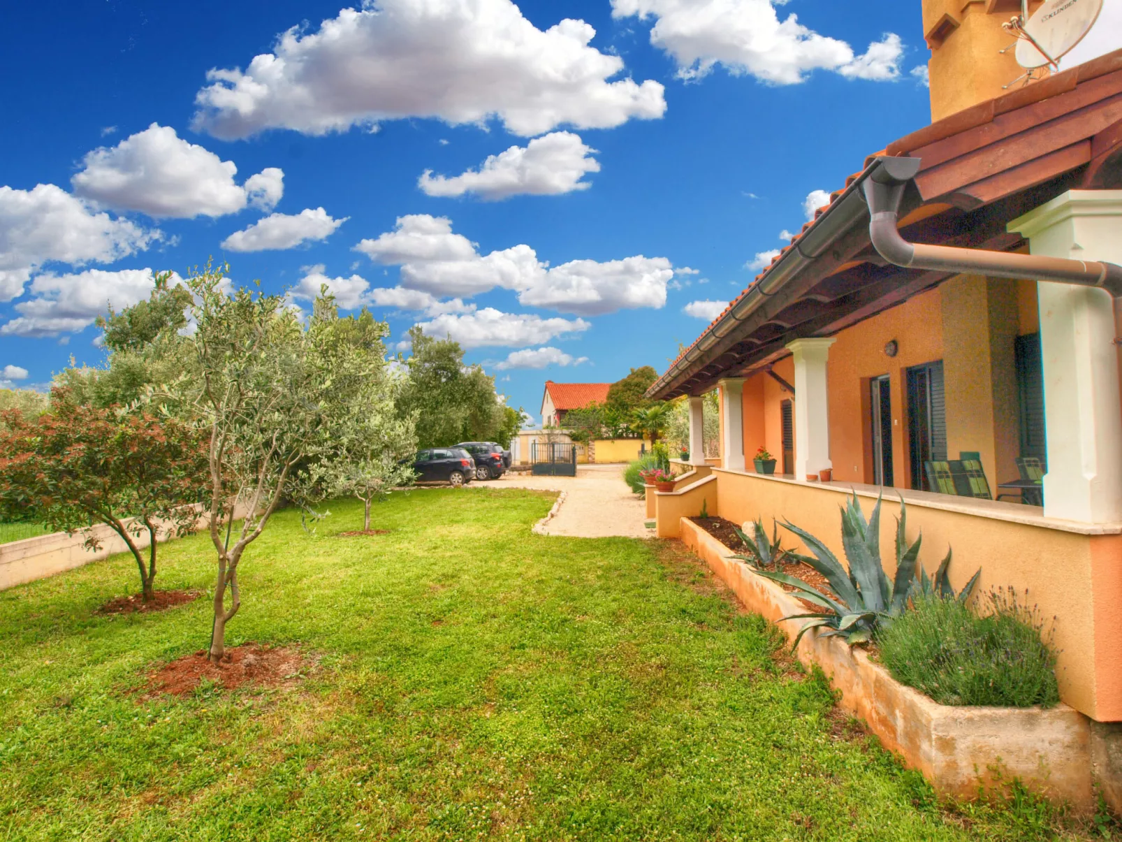 House 1330 - Image-tags.info