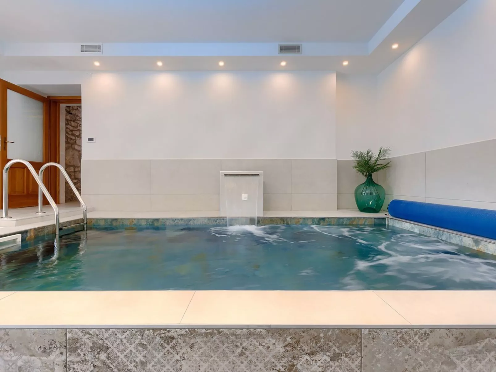 Villa Jurazini - Image-tags.info