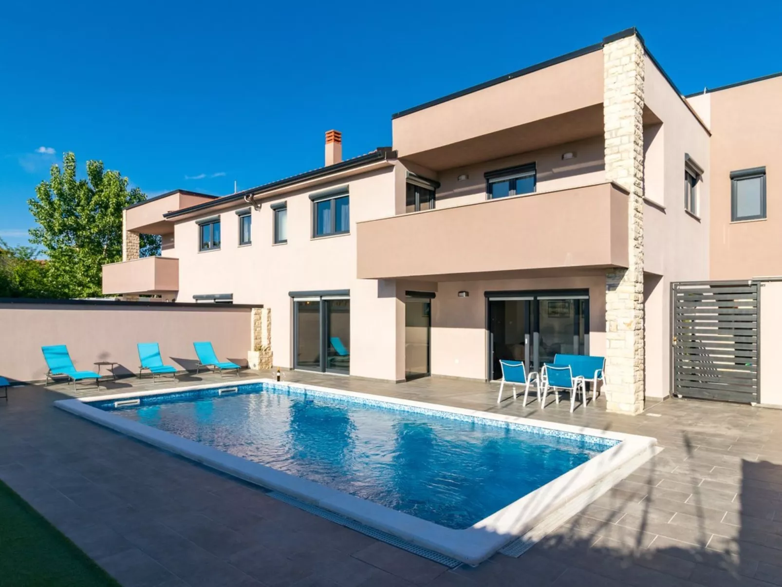 Villa Christine - Image-tags.info