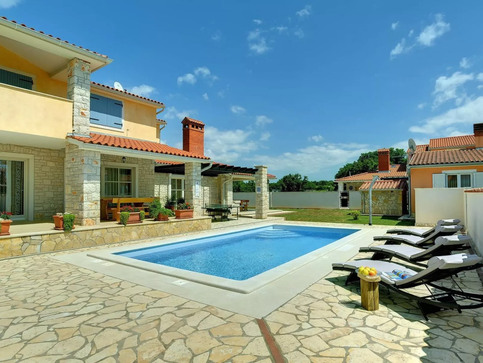 Villa Golubovo - Image-tags.info