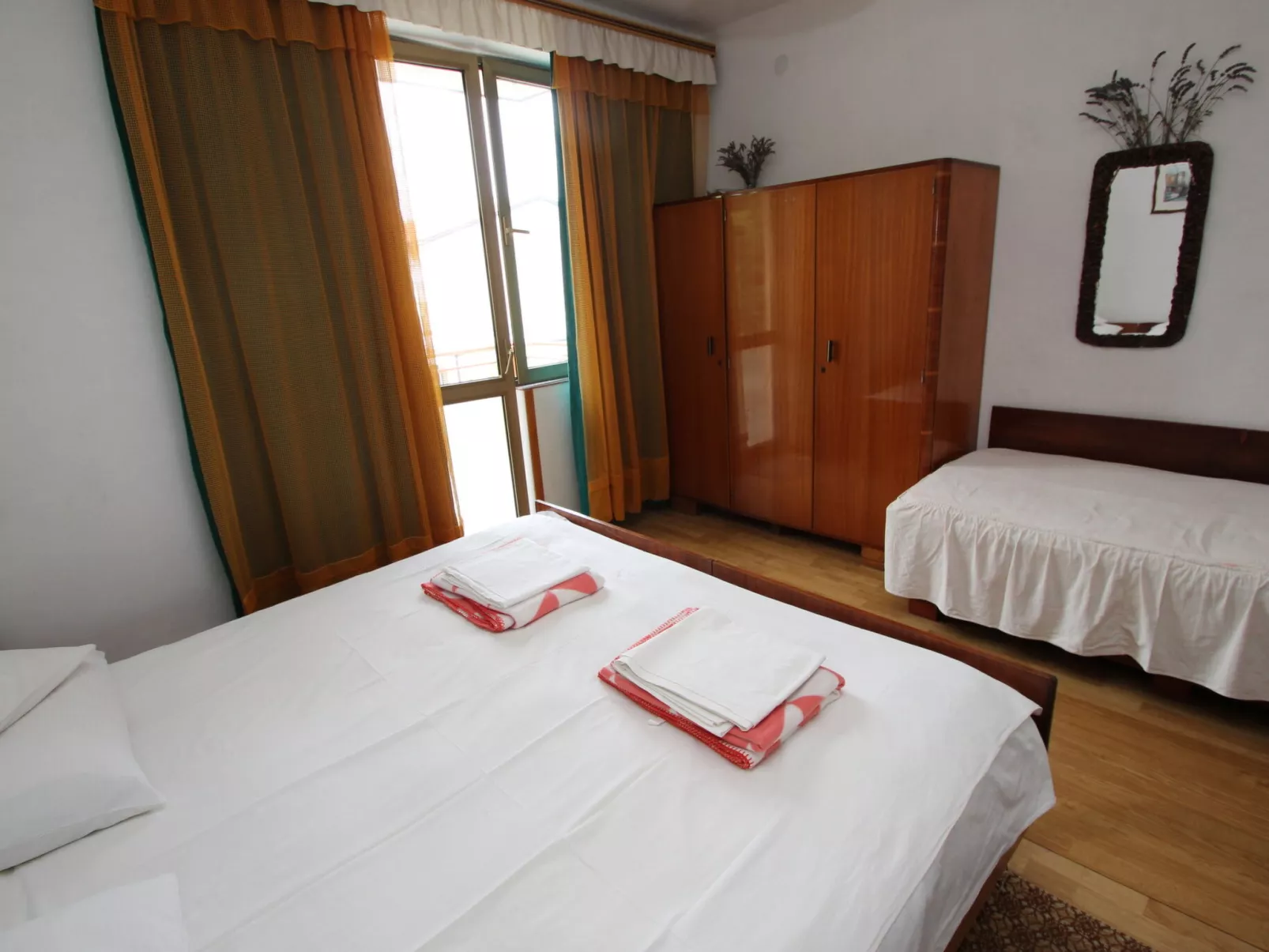 Vintage Guest Room Cerisnja / HR-11059-05 - Dedans