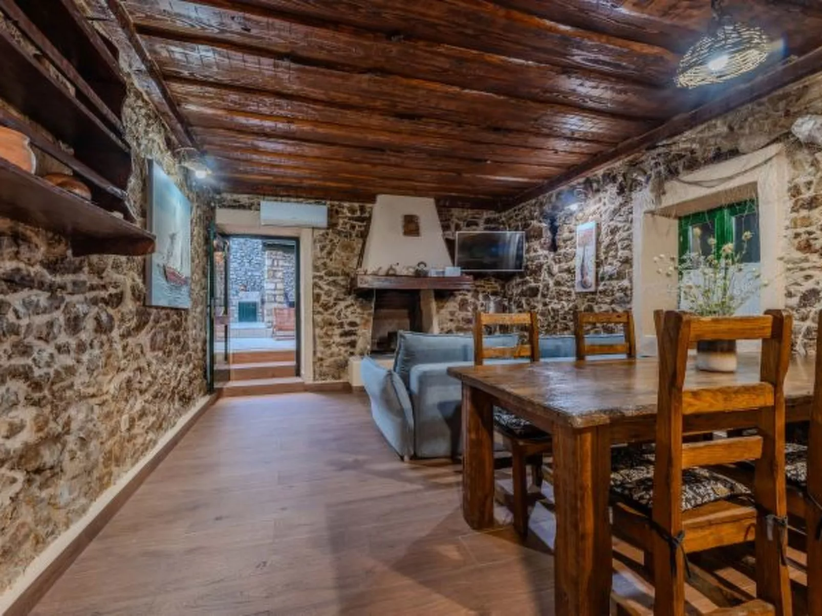 Stone Holiday house Zara with jacuzzi - Image-tags.info