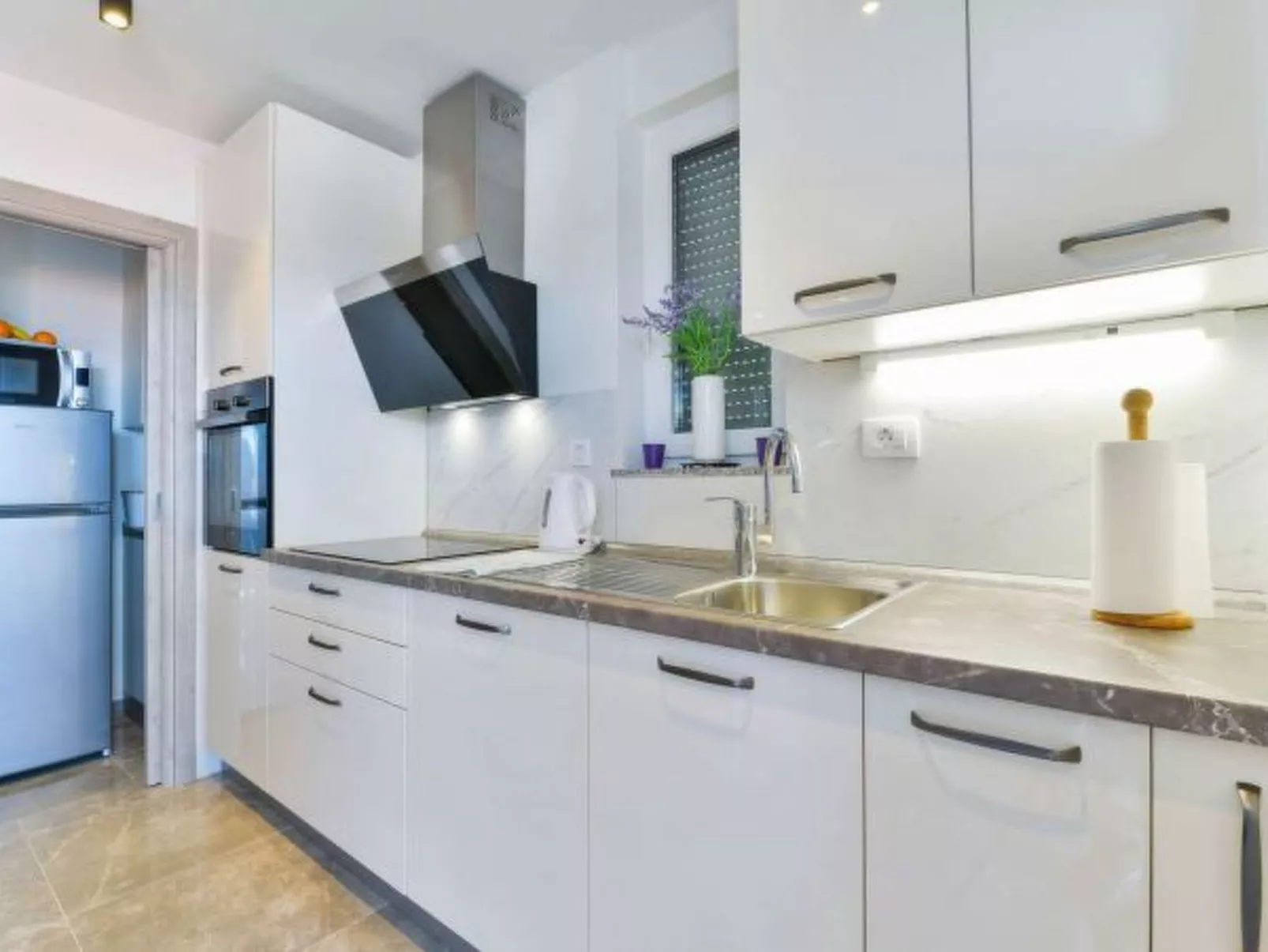 Modern Villa Futura with pool - Image-tags.info