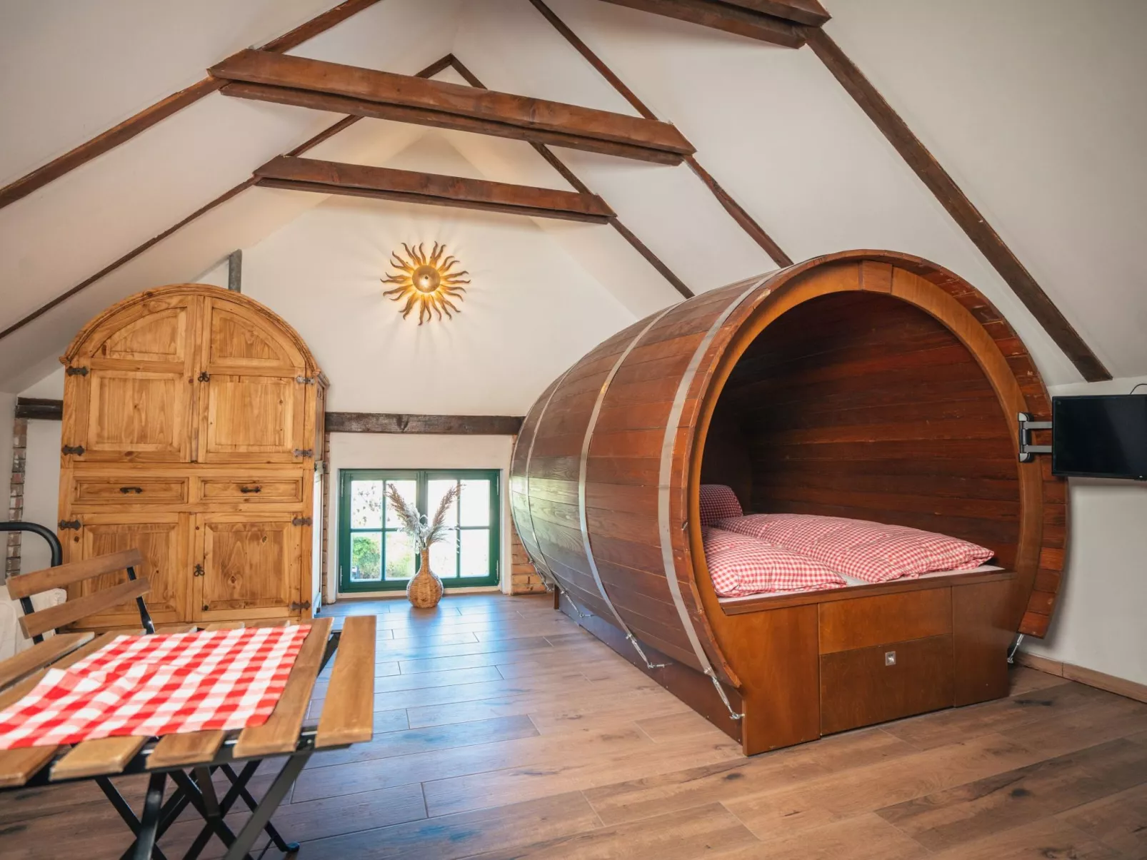 Weinfass-Suite für 4 Personen in Grub an der Mar - Inside