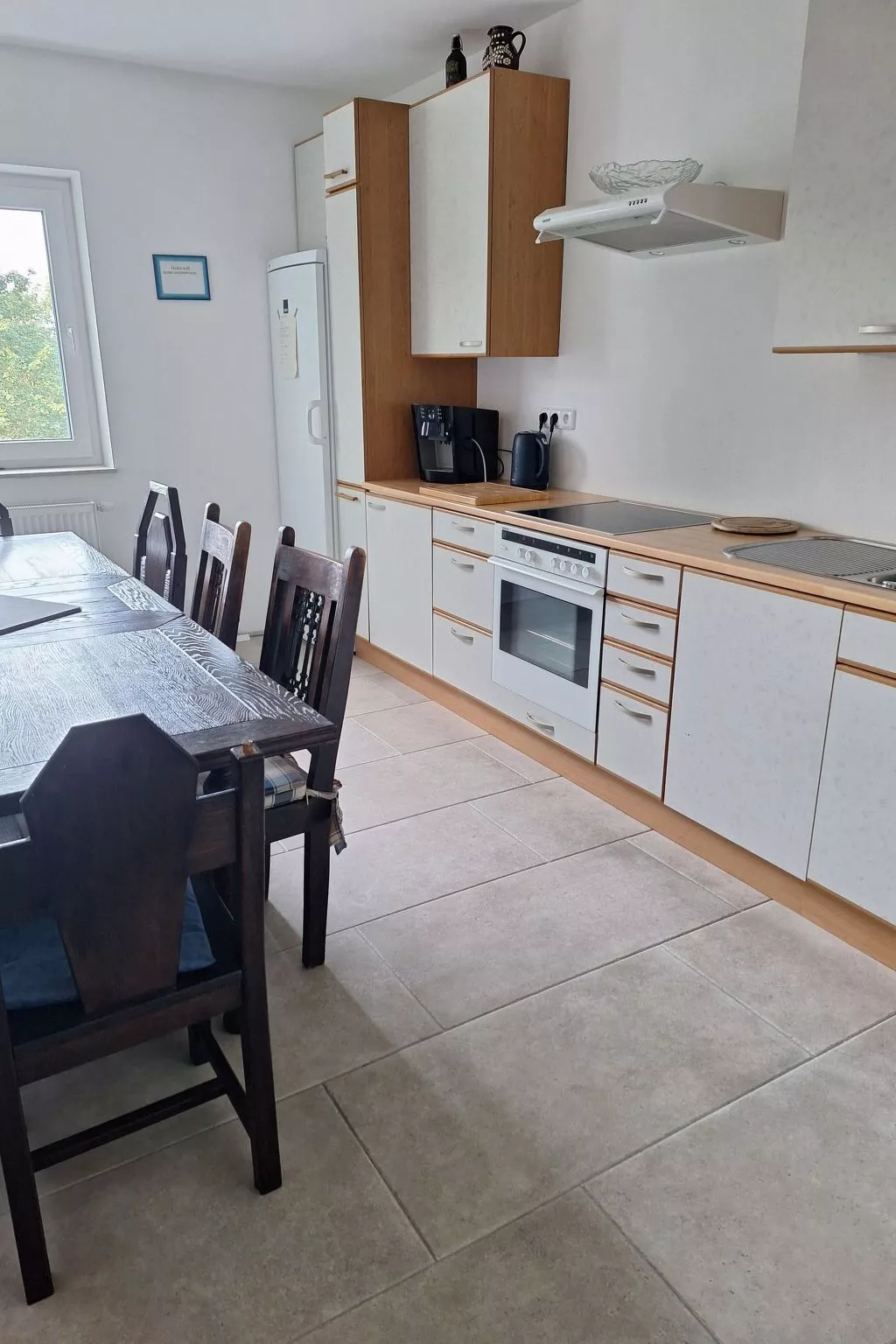 Gästezimmer mit Blick auf die Berge - Drinnen