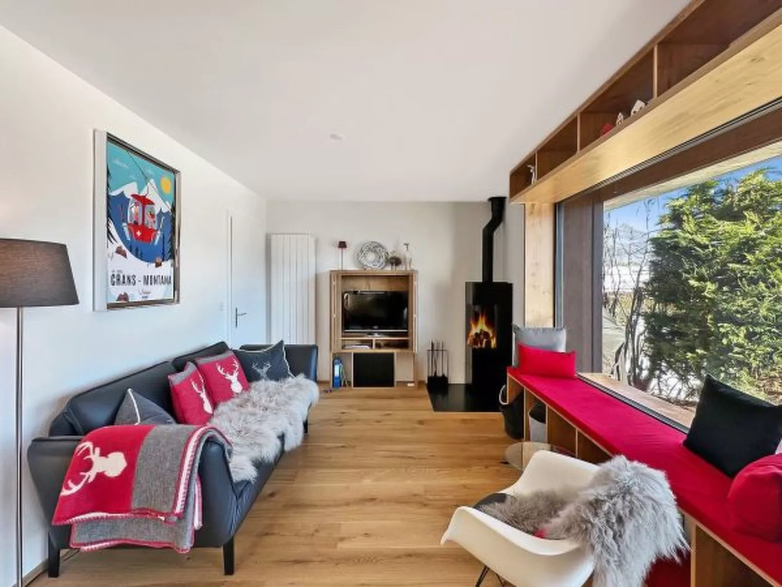 Mirador Alpine Horizon -Crans Montana- Swiss Alps - Drinnen