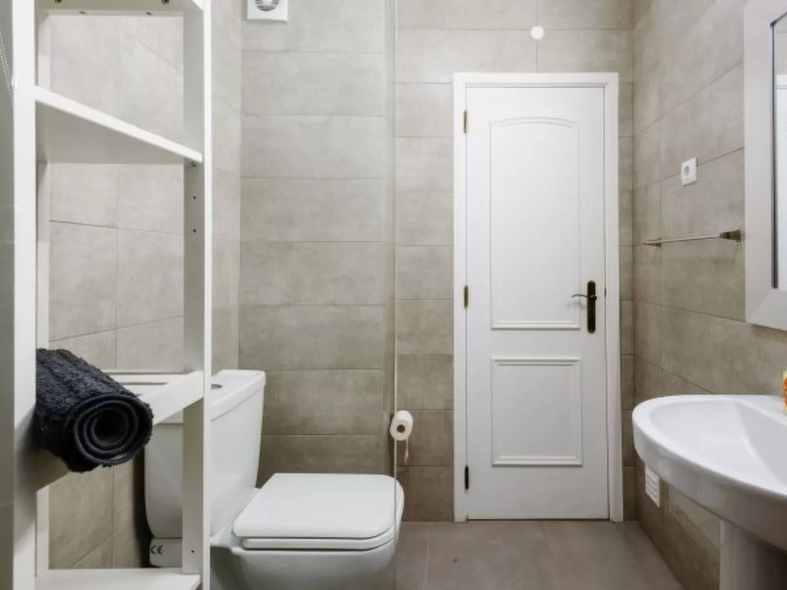 Amazing Apartment in Albufeira - Inside