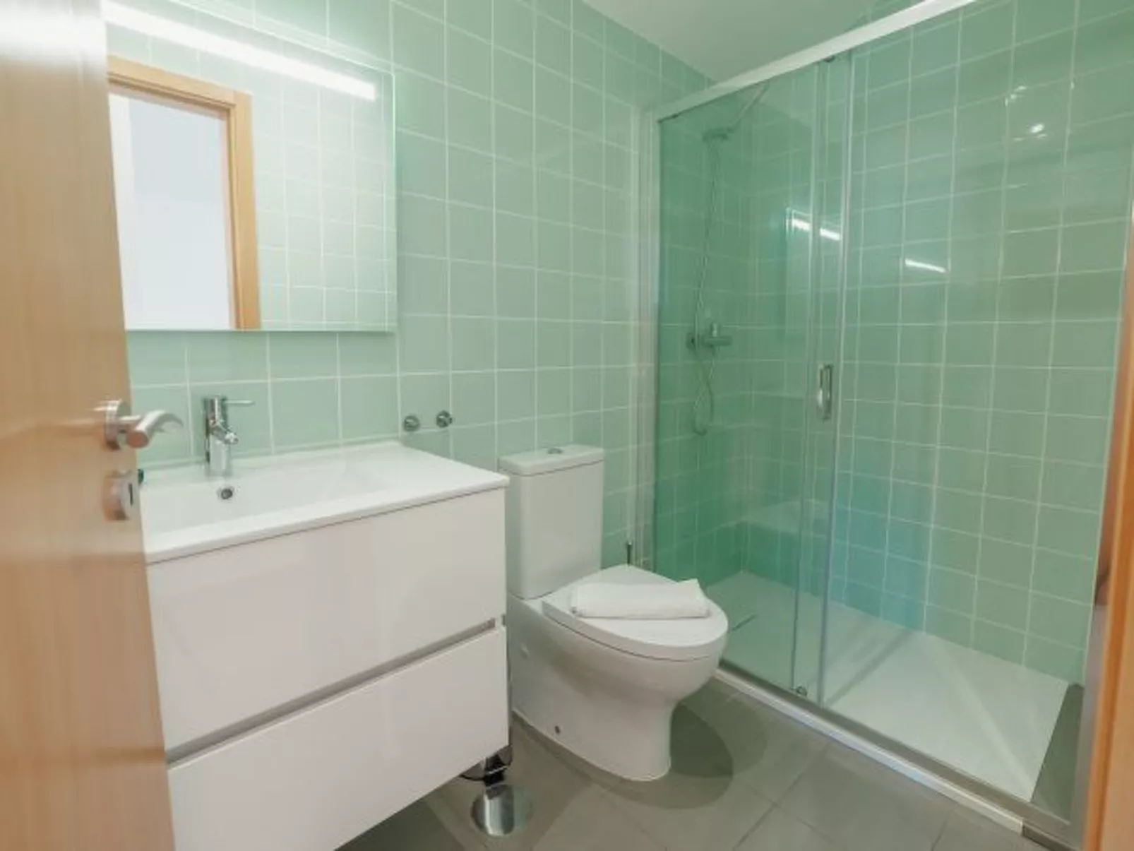 MODERN & STYLISH APARTMENT III by VACATIONY - Inside