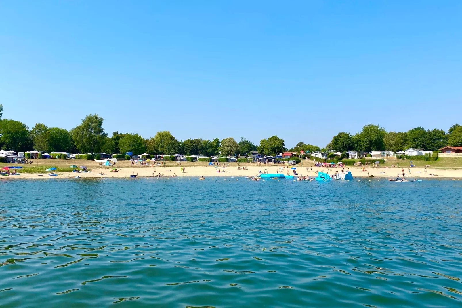 Recreatiepark Rhederlaagse Meren 18-Park facilities