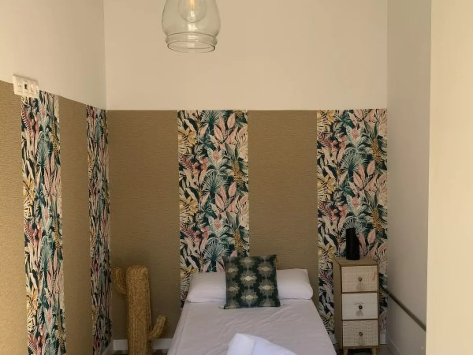 APART. GRANDE Y LUMINOSO EN EL CENTRO DE ALICANTE - Dedans