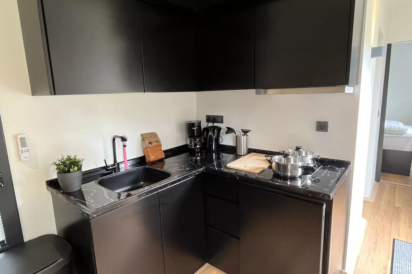 Recreatiepark Rhederlaagse Meren 19-Kitchen