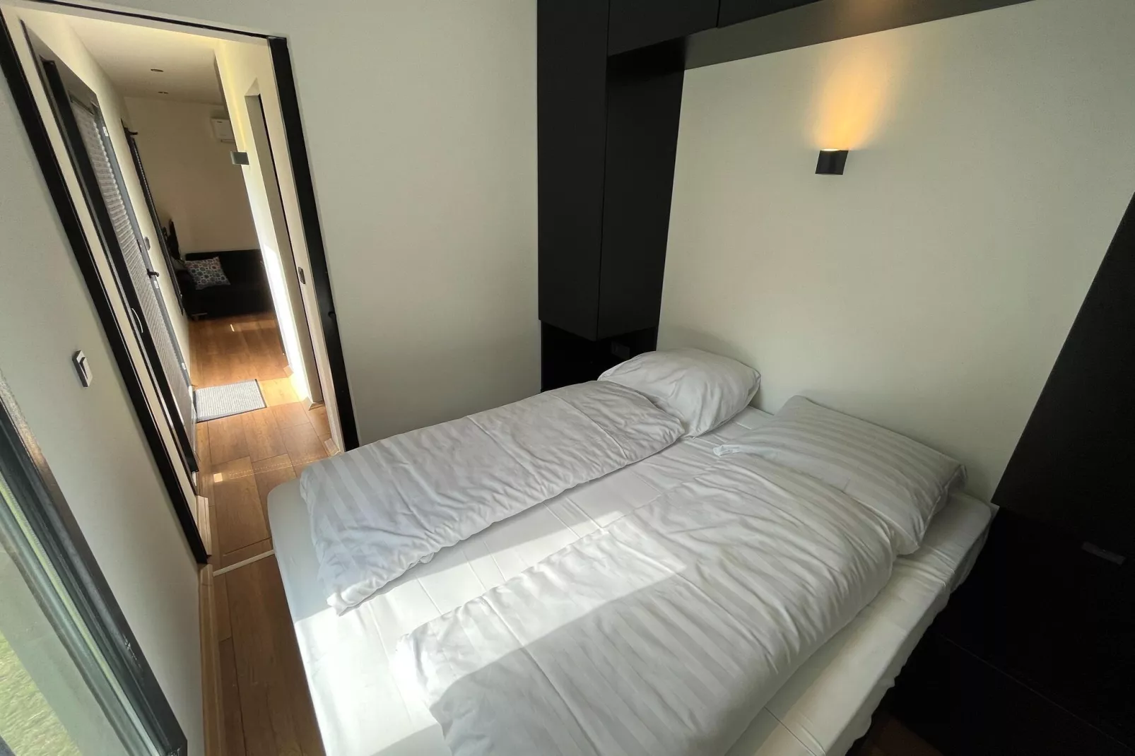 Recreatiepark Rhederlaagse Meren 19-Bedroom