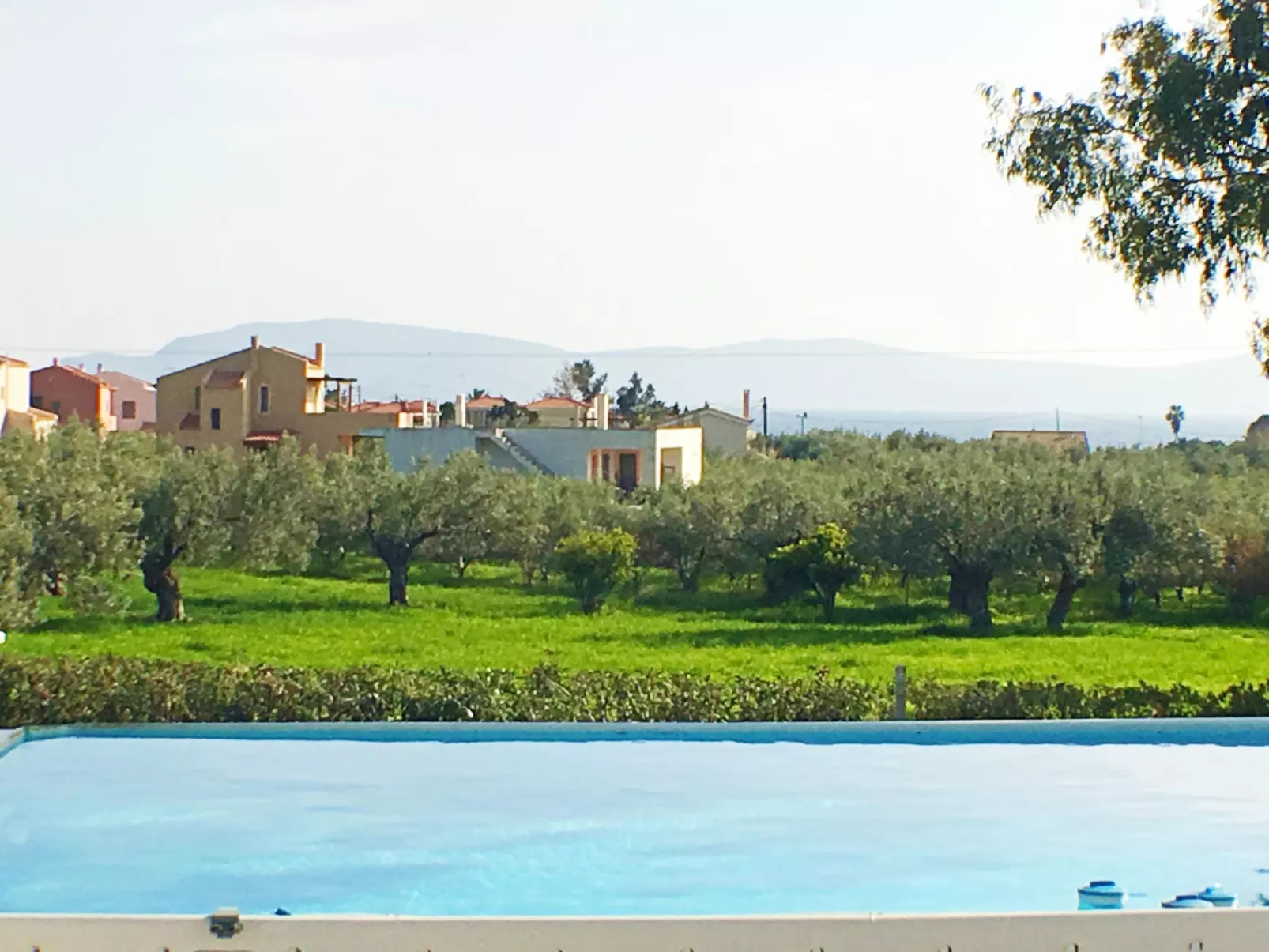 In Ermioni mit Garten, gemeinschaftlichem Pool und Terrasse - Draußen