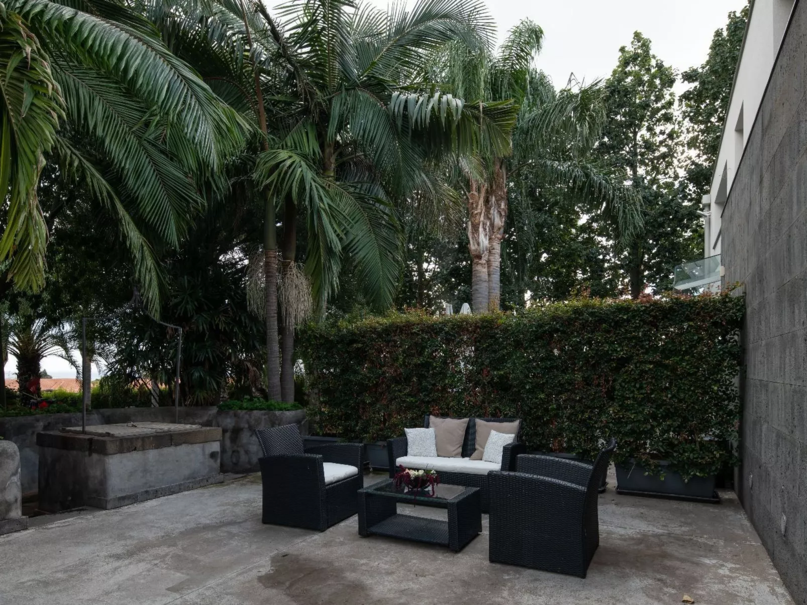 Villa Carlino White - Inside