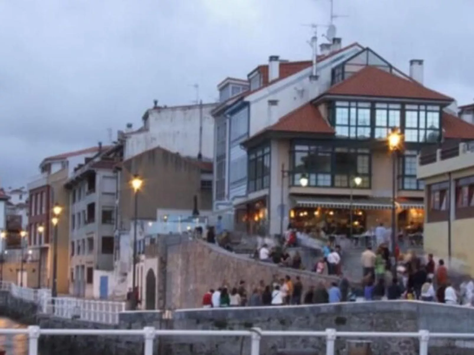 Mit Aussicht in Luanco - Draußen