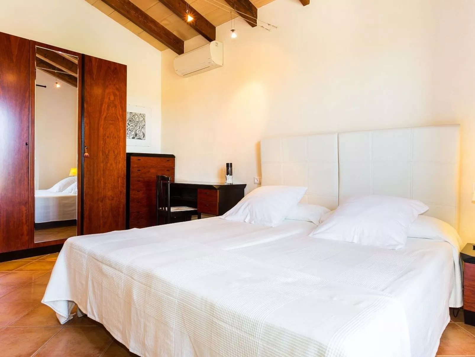 Finca 'Villa Carritx - Inside