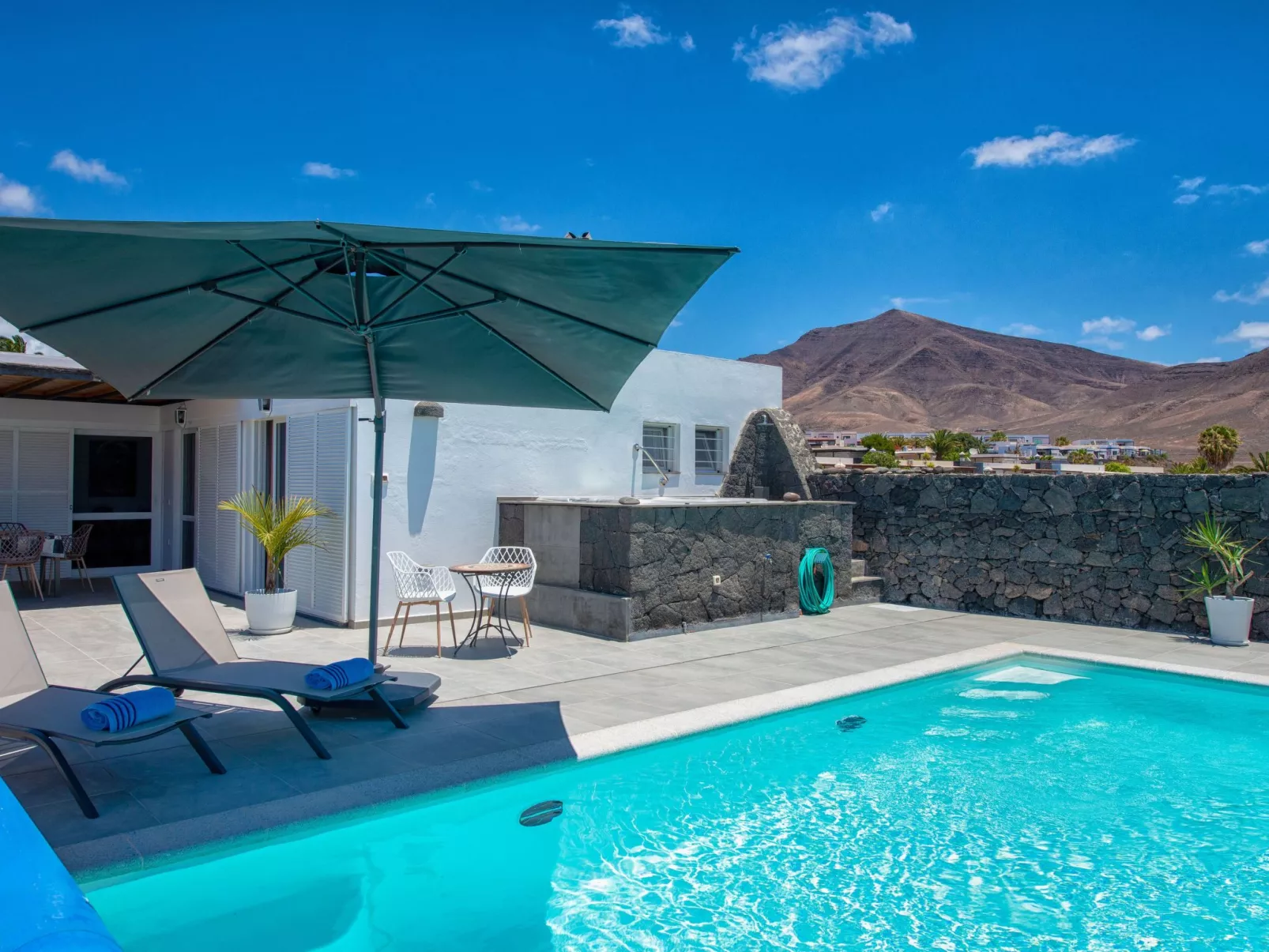 Mit Whirlpool - Draußen