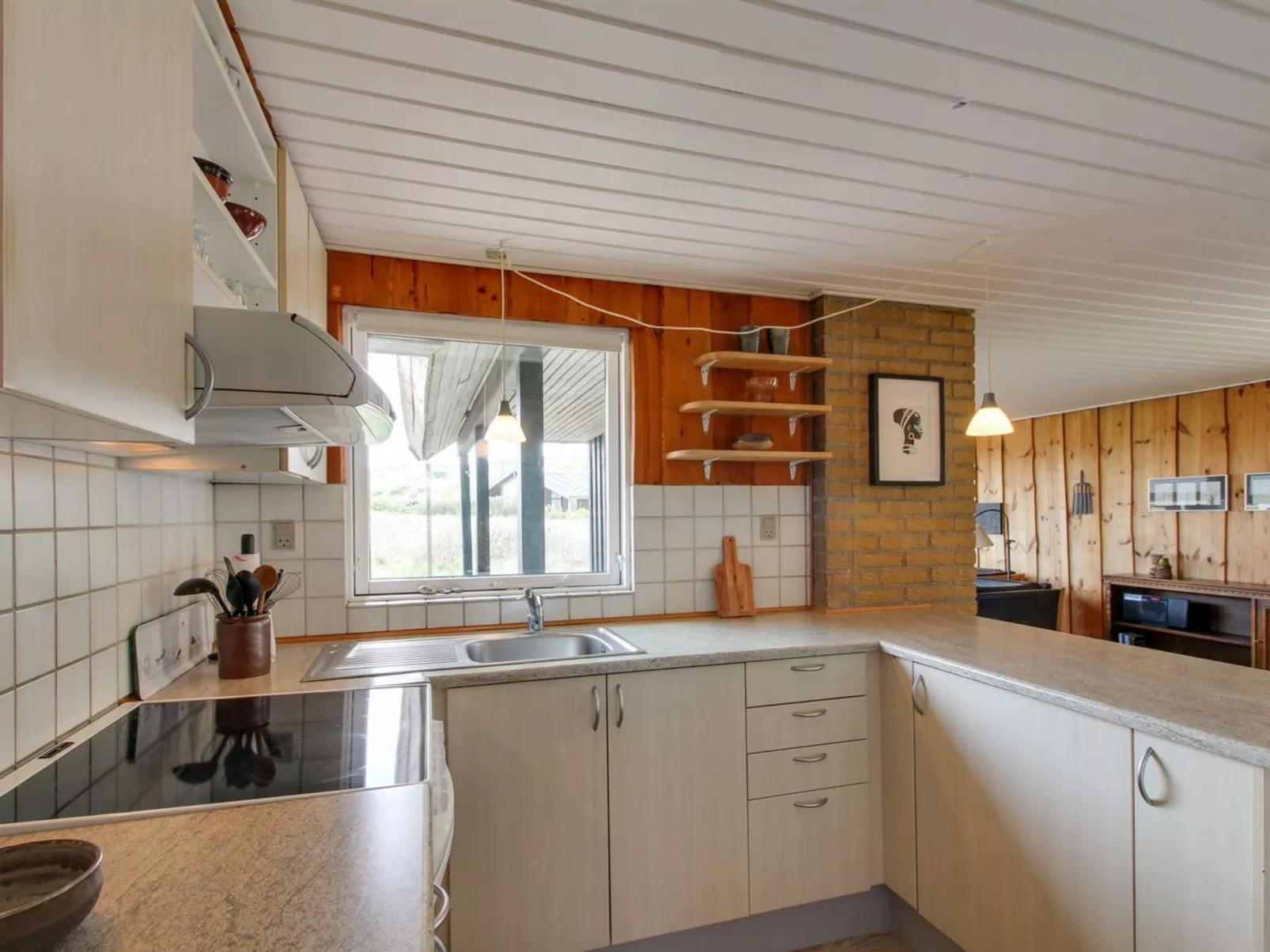 "Monna" -  from the sea - Dedans