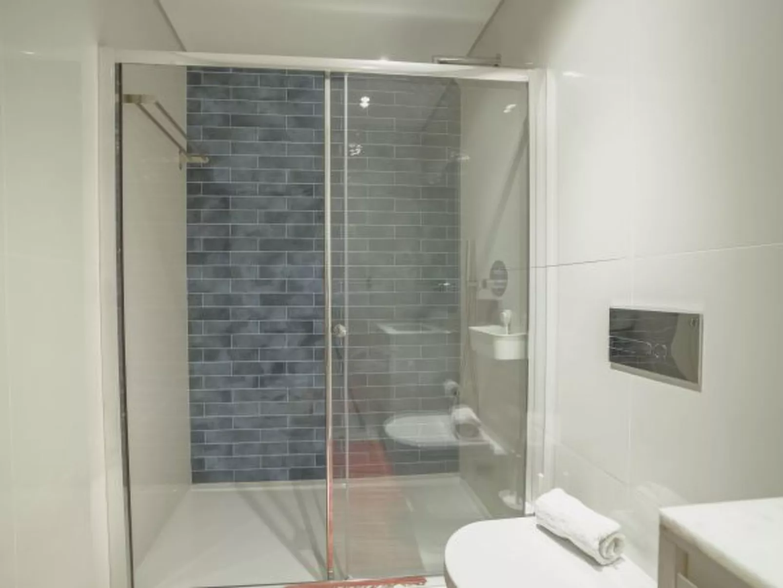 DOWNTOWN AMAZING DUPLEX by VACATIONY - Inside