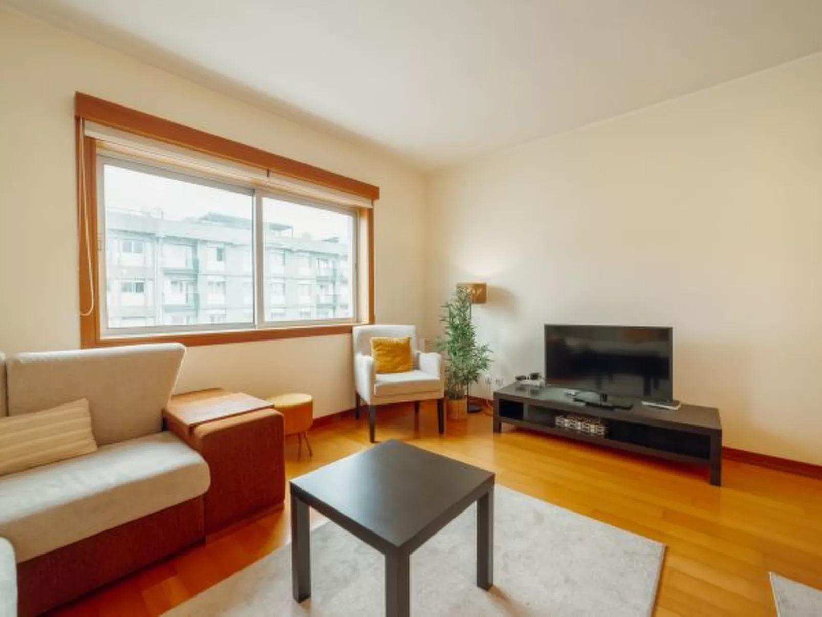 DOWNTOWN DELUXE 6 by VACATIONY - Drinnen