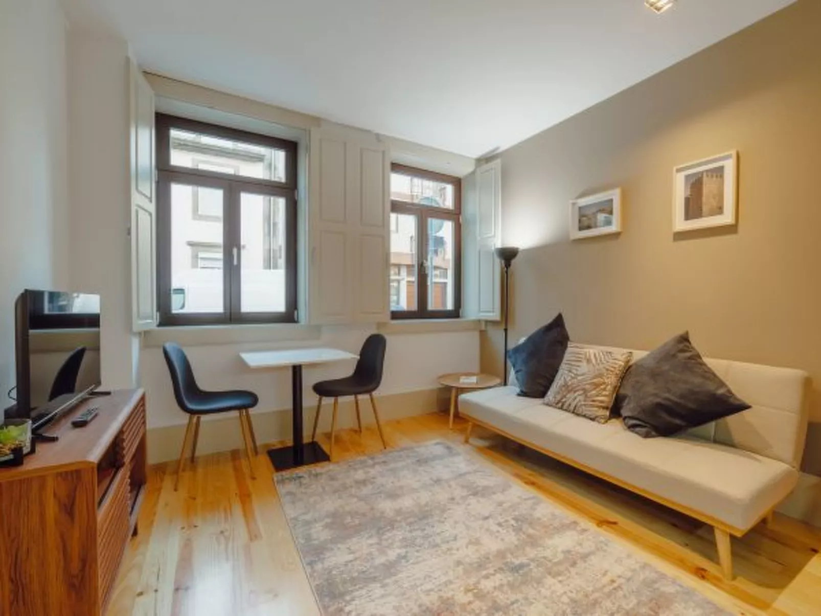 LEGACY OPORTO DESIGN APARTMENT A by VACATIONY - Dedans