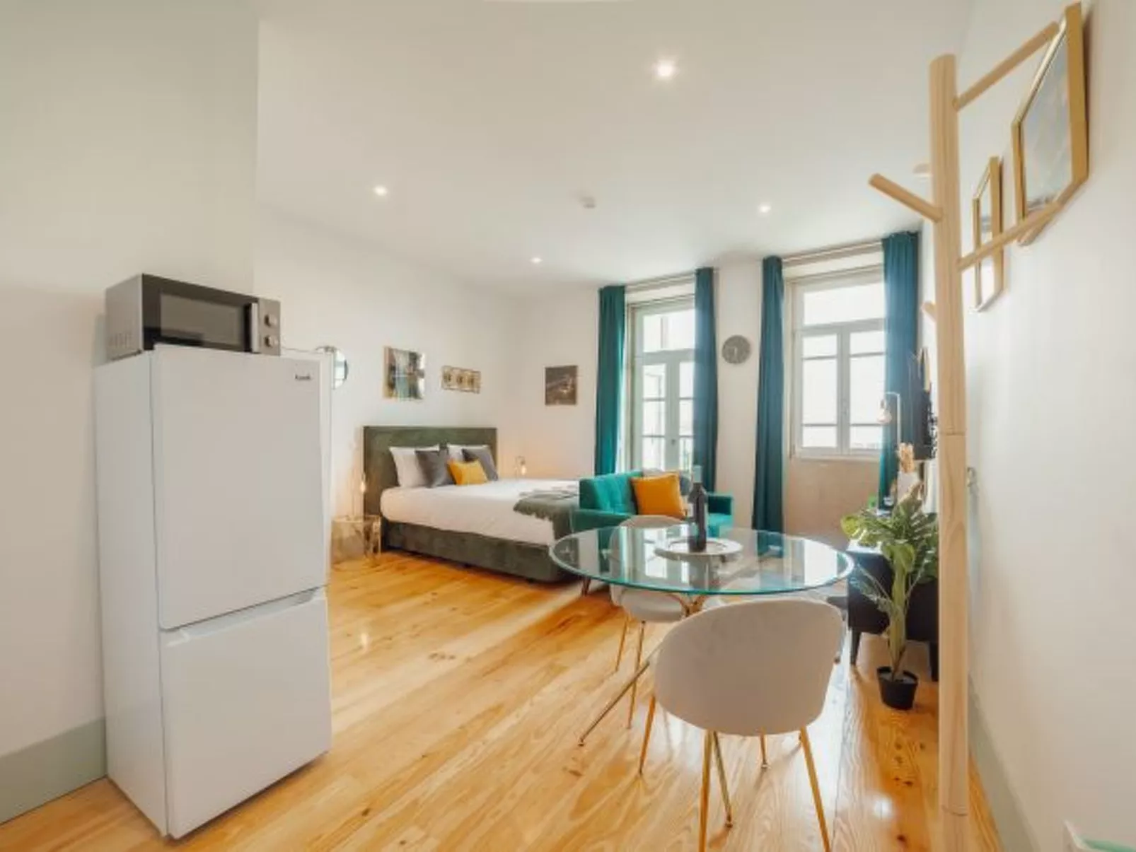 DOWNTOWN SUITE B by VACATIONY - Inside