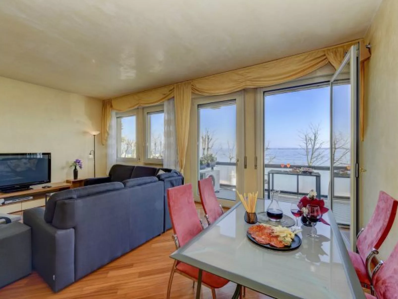 Desenzanoloft CHARMING ON THE LAKE - Image-tags.info