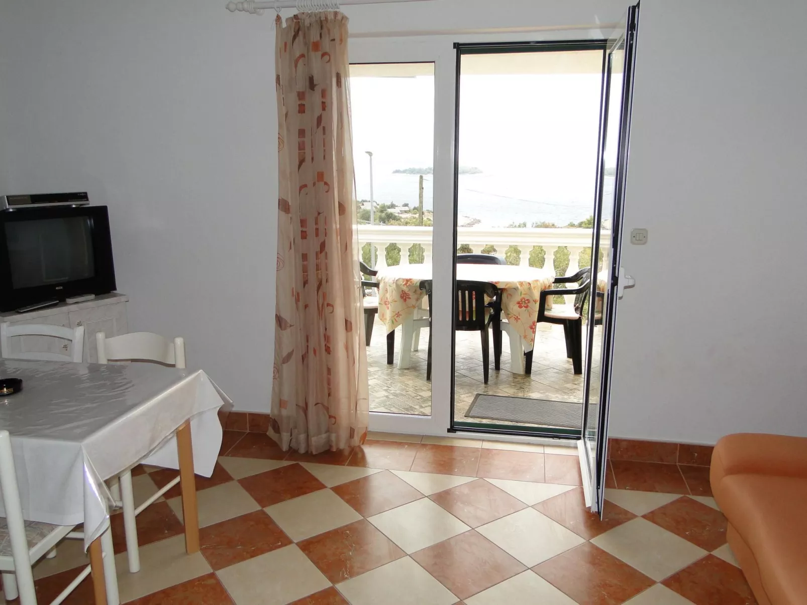 Rube 3 für 4 Personen - Drinnen