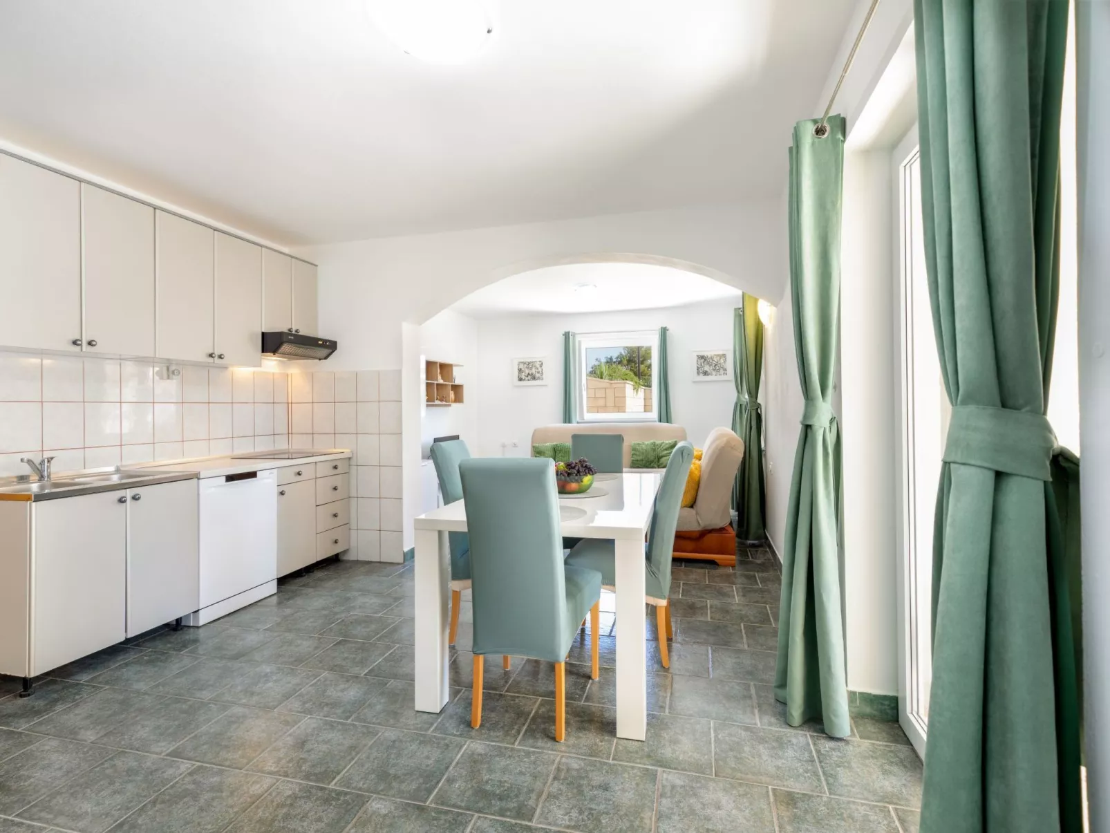 Wohnung "Maya S" mit Terrasse - Drinnen